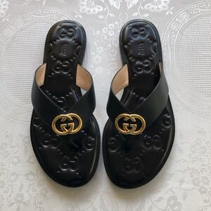 Gucci Black Leather Gold GG Embossed Logo Thong Sandals Women’s Size 40+(US-10)